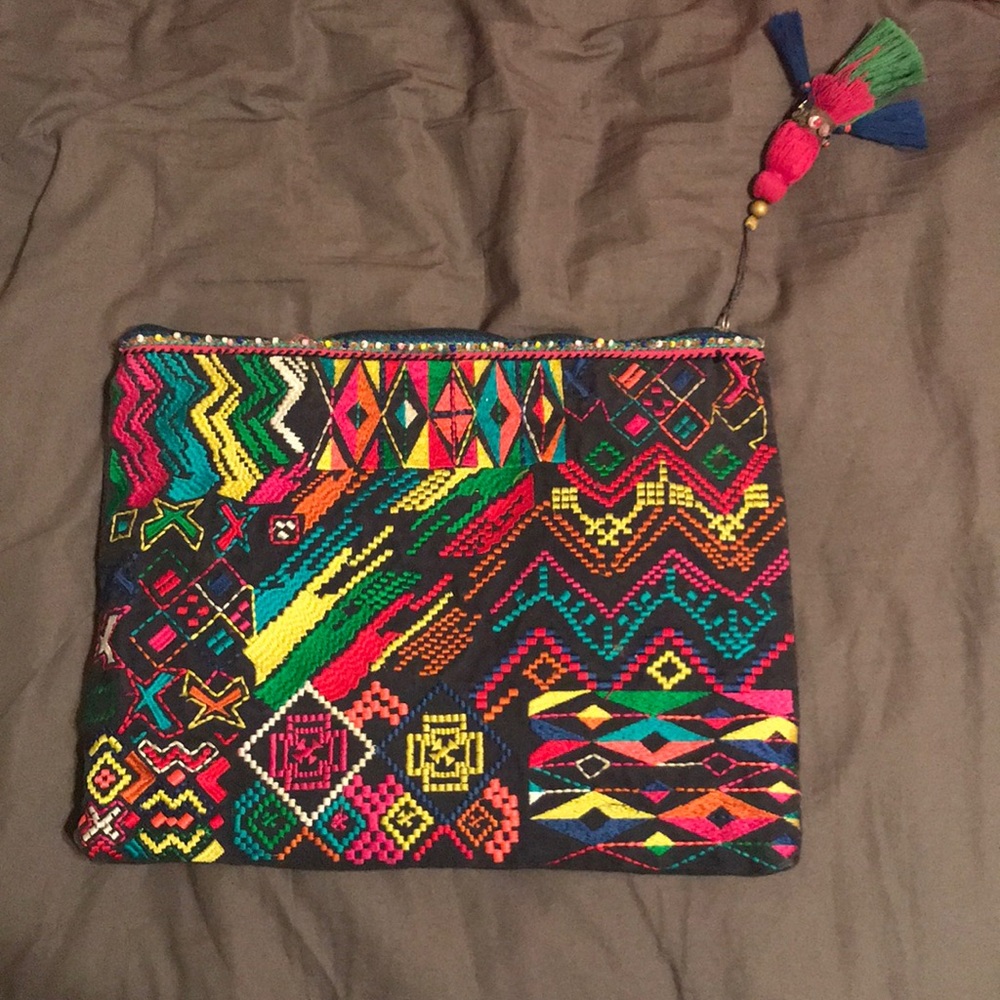Patterned Clutch